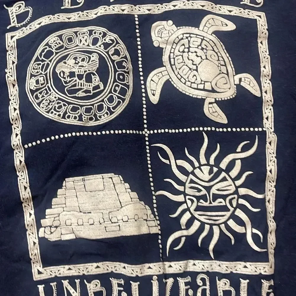 Belize T-shirt, size medium